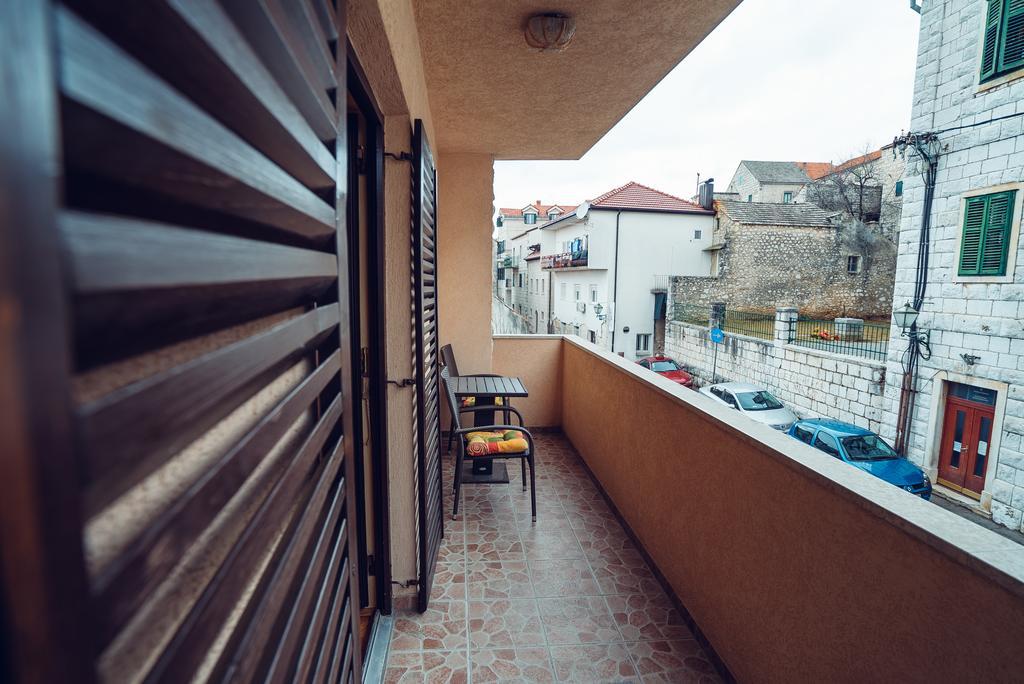 Ivica Apartments Имотски Экстерьер фото