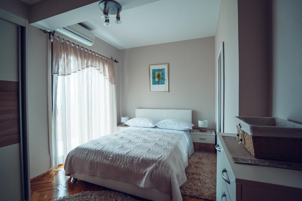 Ivica Apartments Имотски Экстерьер фото