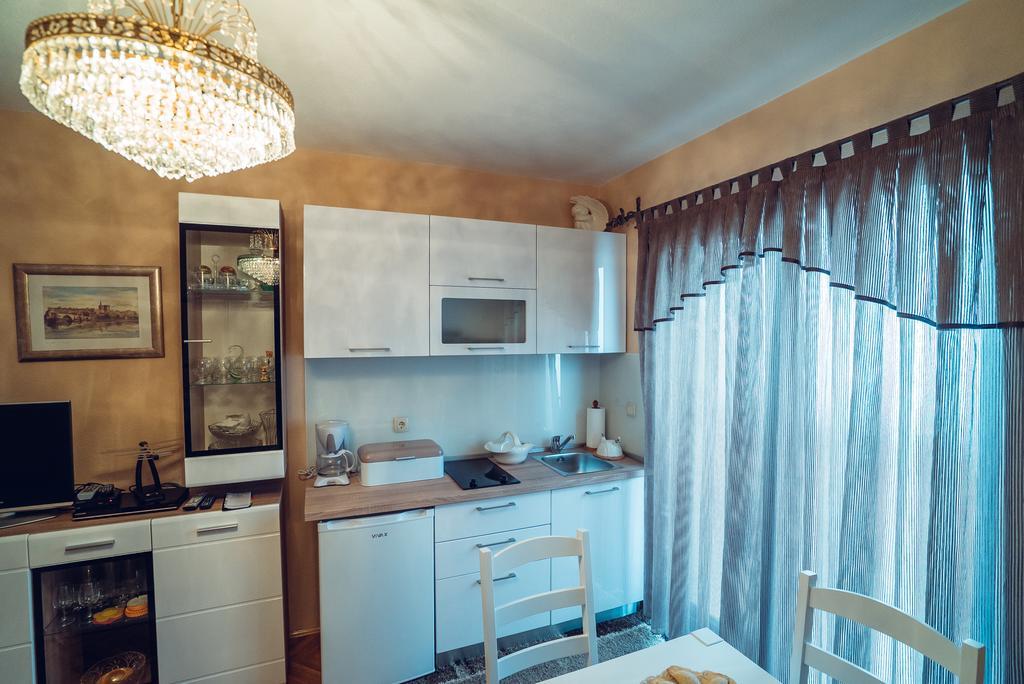 Ivica Apartments Имотски Экстерьер фото